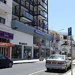 Ξενοδοχείο με διαμερίσματα Eleonora Λάρνακα