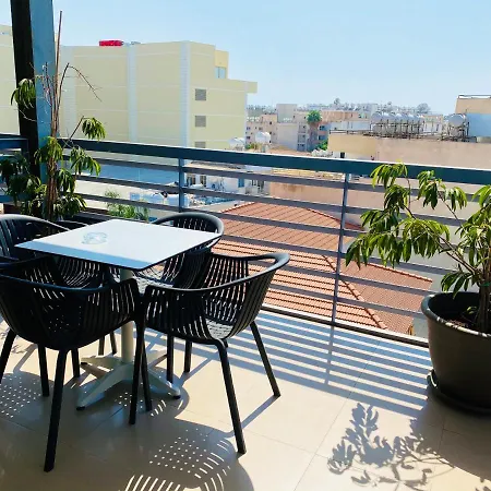 Eleonora Lägenhetshotell Larnaca