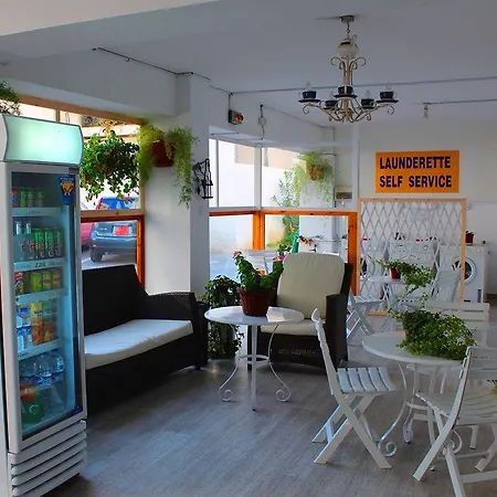 شقة فندقية إليونورا 3*