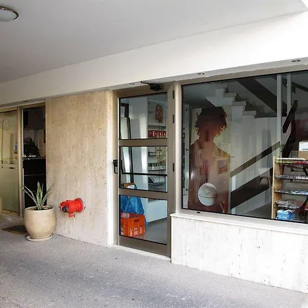 Appart hôtel Eleonora 3*