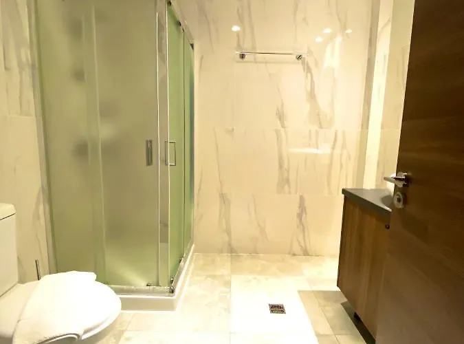 Eleonora Aparthotel Larnaca