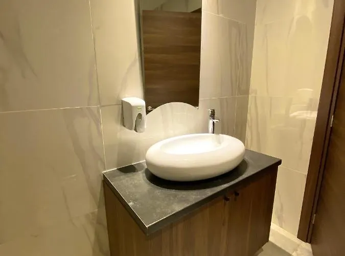 Lägenhetshotell Eleonora Larnaca