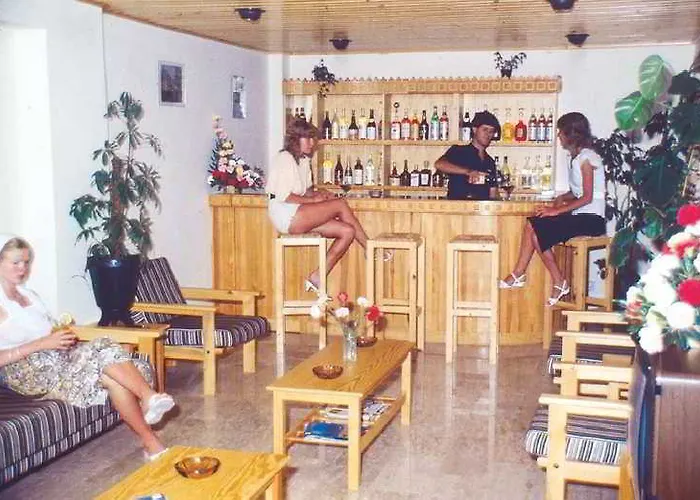 Lägenhetshotell Eleonora 3*