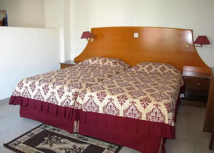 Lägenhetshotell Eleonora 3*