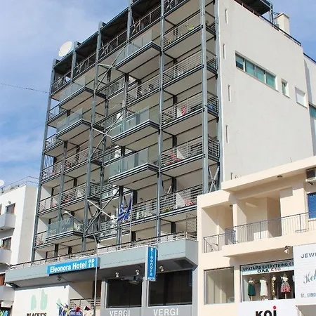 エレオノラ アパートホテル ラルナカ