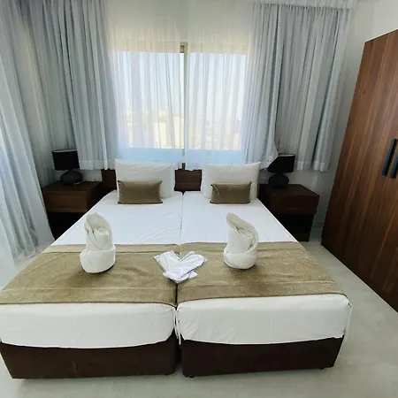 Eleonora Aparthotel