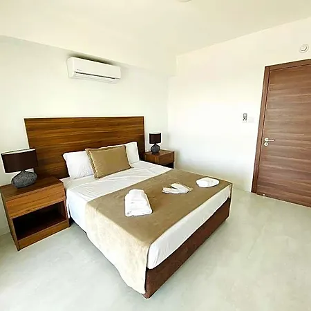 Eleonora Aparthotel Larnaca