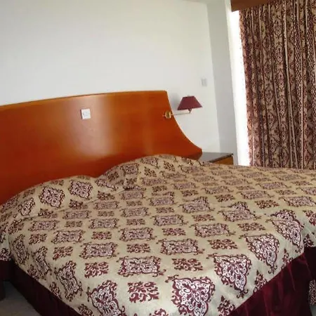 エレオノラ ラルナカ