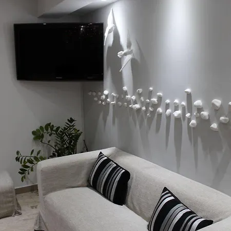 エレオノラ 3* ラルナカ