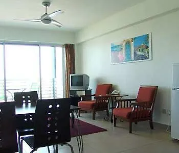 爱诺拉公寓酒店 2* 拉纳卡