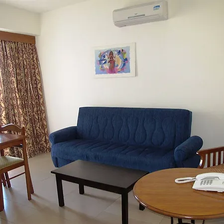 Aparthotel Eleonora 3*